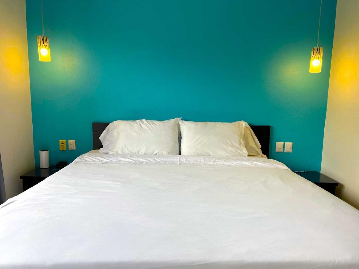 Cardenas Suites ปูแอร์โตบาญาร์ตา ภายนอก รูปภาพ